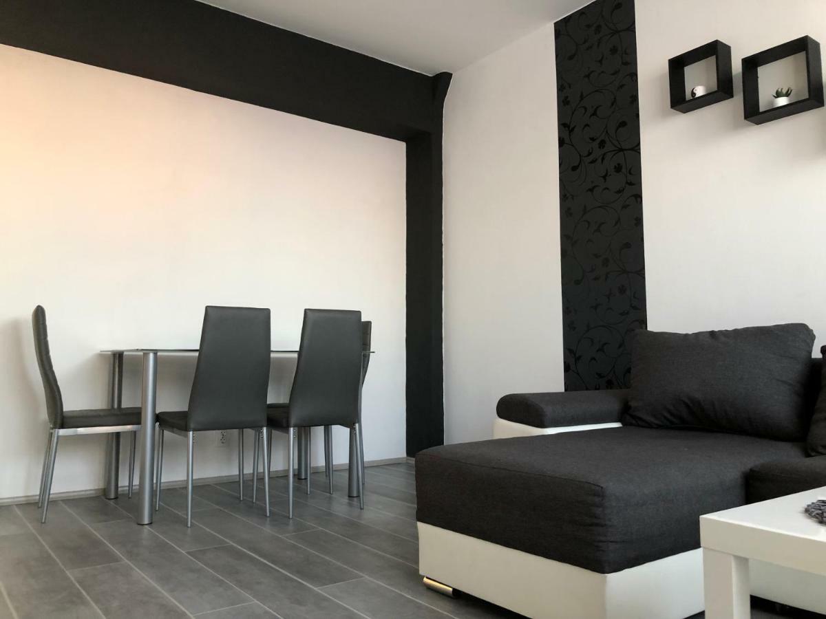Dave Apartman Szeged Exterior photo